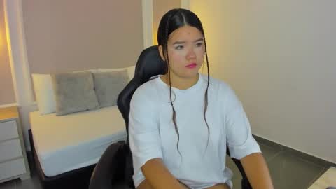 M A L U online show from 11.19.25