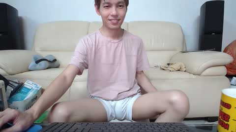 Snapshot of mamagaga19 chatting on 06.03.26 Andrew Ooi online show from 06.03.26