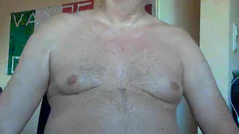 Snapshot of man4monna chatting on 06.07.26 manforarealrelationship online show from 06.07.26