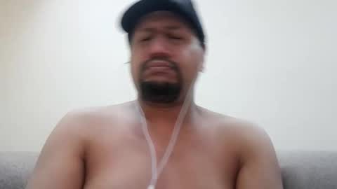 Snapshot of man_new chatting on 11.16.25 Man new online show from 11.16.25