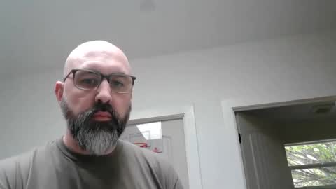 Snapshot of mandime017 chatting on 04.21.26 mandime017 online show from 04.21.26