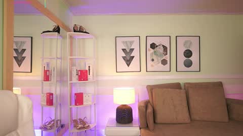 Mandy Collins online show from 04.18.26