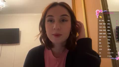 Mia online show from 12.14.25