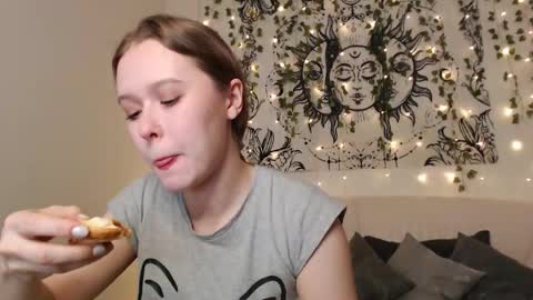 Mandy online show from 11.14.25