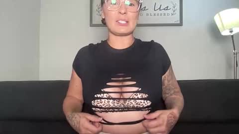 Mandy online show from 11.05.25