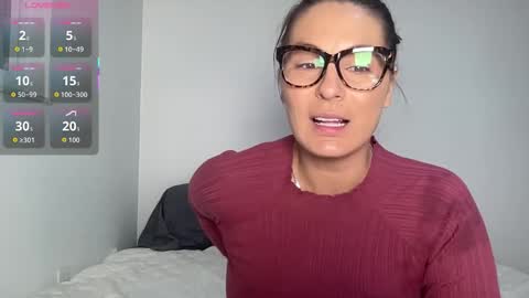 Mandy online show from 12.19.25