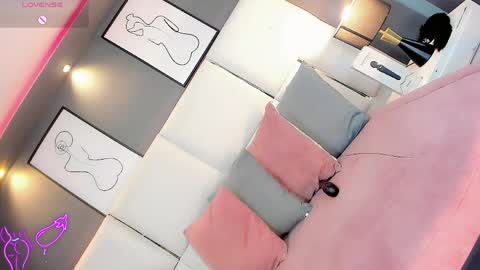 manellyksparklee online show from 04.20.26