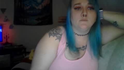 Snapshot of manicpixiepop chatting on 11.13.25 ManicPixiePop online show from 11.13.25