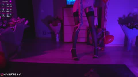 Snapshot of manifreyja chatting on 02.26.25 Amelie online show from 02.26.25