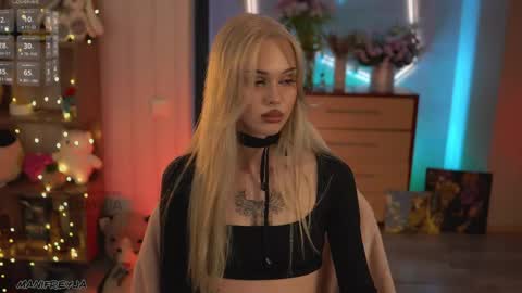 Amelie online show from 04.24.26