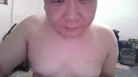 Snapshot of mankiminsuk chatting on 10.31.25 mankiminsuk online show from 10.31.25