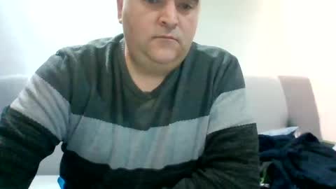 Snapshot of manu00004 chatting on 01.05.25 marine lopez online show from 01.05.25