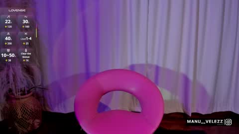 Snapshot of manu_nyx chatting on 05.29.26 manu velezz Help me to get to 100 thumbs ups Tip 25tks Rate me online show from 05.29.26
