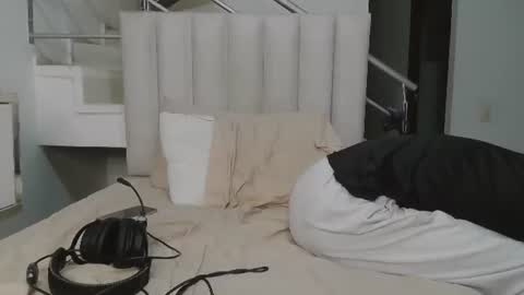 Manuel online show from 06.22.26