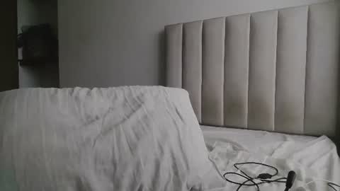 Manuel online show from 07.11.26