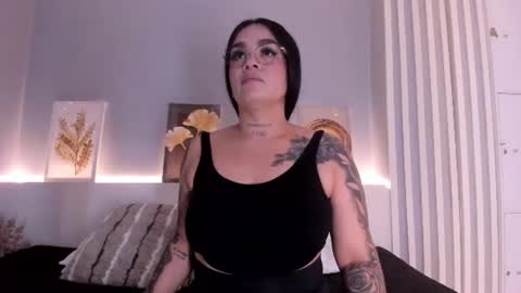 manuela_montes_ online show from 06.13.26