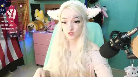Snapshot of manuela_unicorn chatting on 01.20.25 Manuela online show from 01.20.25