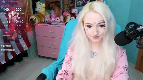Snapshot of manuela_unicorn chatting on 02.11.25 Manuela online show from 02.11.25