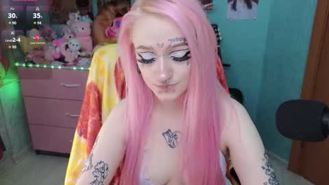 Manuela online show from 12.16.25