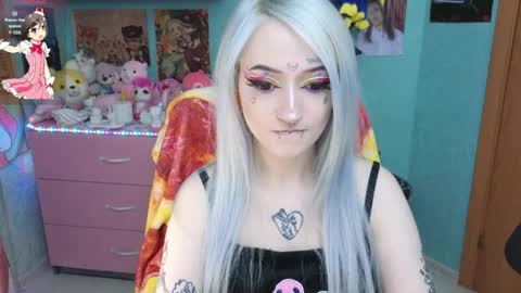 Manuela online show from 04.10.26