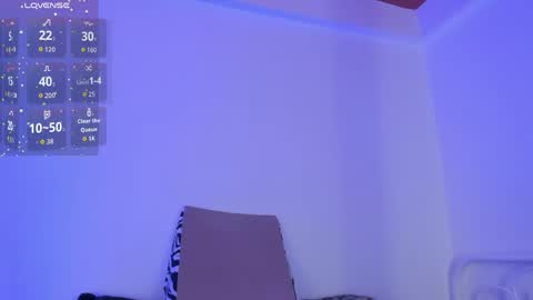 Snapshot of manuelaevans_ chatting on 05.29.26 Manuela online show from 05.29.26