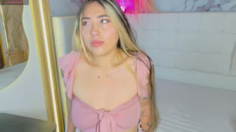 Manuela  online show from 12.21.25