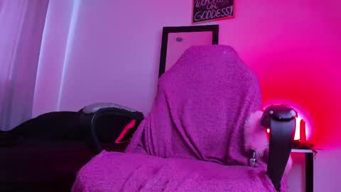 manuevans10 online show from 02.19.25