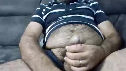 Snapshot of manuv chatting on 09.14.25 manuv online show from 09.14.25