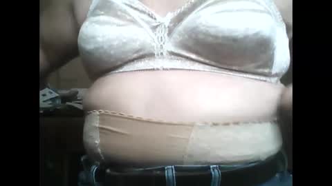 manwithboobs online show from 01.04.25