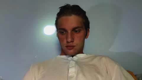 Snapshot of manxoliday chatting on 11.18.25 manxoliday online show from 11.18.25