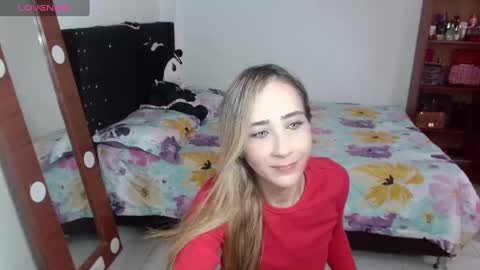 Snapshot of mar7_ chatting on 02.08.25 Mar online show from 02.08.25