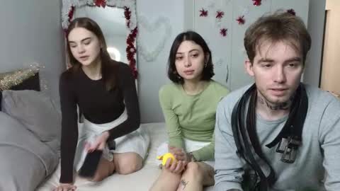 mar7gan online show from 12.23.25