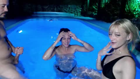 coshitaxxx online show from 12.18.24