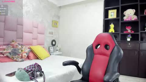 Snapshot of mara_summerr chatting on 06.11.26 mara_summerr online show from 06.11.26