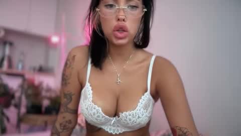 Marakuia online show from 10.30.25