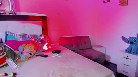 maralinette22 online show from 01.18.25