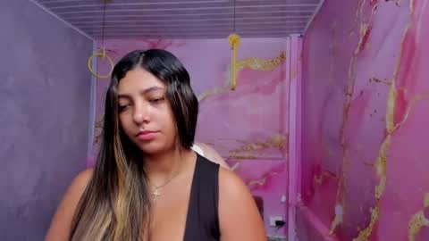 Snapshot of maraluna_ chatting on 06.24.26 Maraluna online show from 06.24.26