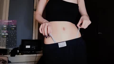 Snapshot of marandawerling chatting on 09.23.25 Elizaveta online show from 09.23.25