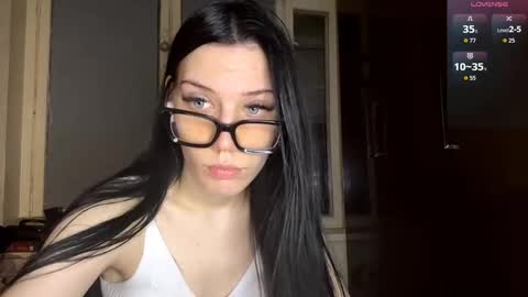 Snapshot of marandawerling chatting on 09.28.25 Elizaveta online show from 09.28.25