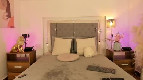 Mara online show from 04.21.26