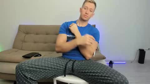 alex marvelxx online show from 10.28.25