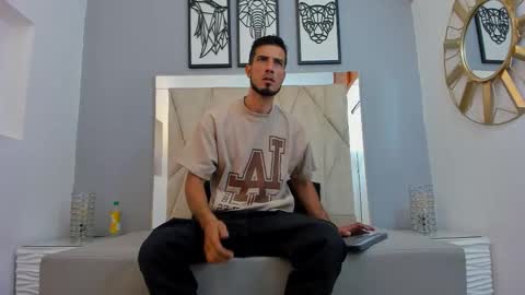 Marc Ruffalo online show from 01.12.26