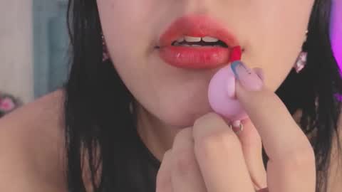 Snapshot of marcelaa_fox chatting on 11.18.25 Marcela online show from 11.18.25