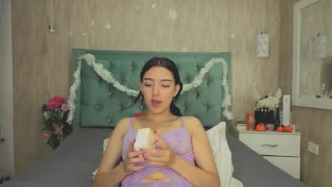 Snapshot of marcelaa_fox chatting on 11.26.25 Marcela online show from 11.26.25