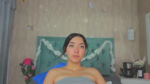 Snapshot of marcelaa_fox chatting on 12.15.25 Marcela online show from 12.15.25