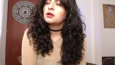 Snapshot of marceline_uu chatting on 02.06.25 M A R C I online show from 02.06.25