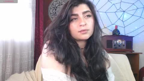 Snapshot of marceline_uu chatting on 10.22.25 M A R C I online show from 10.22.25