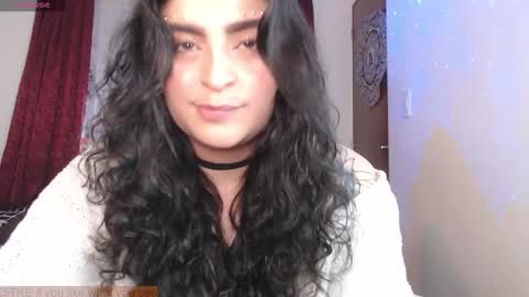 Snapshot of marceline_uu chatting on 11.27.25 M A R C I online show from 11.27.25