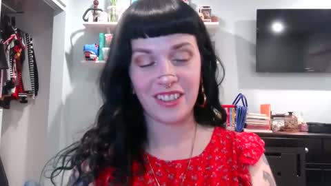 MarcelineAltaria online show from 01.28.25