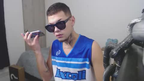 Snapshot of marcelo_m1lk chatting on 09.20.25 marcelo_m1lk online show from 09.20.25